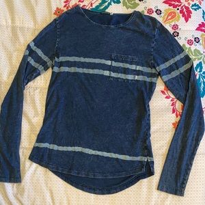 Earthbound Trading Co Blue Stripe Long Sleeve Size S